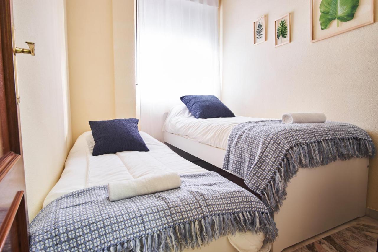 Escoberos Courtyard Duplex By Valcambre Apartment Seville Luaran gambar