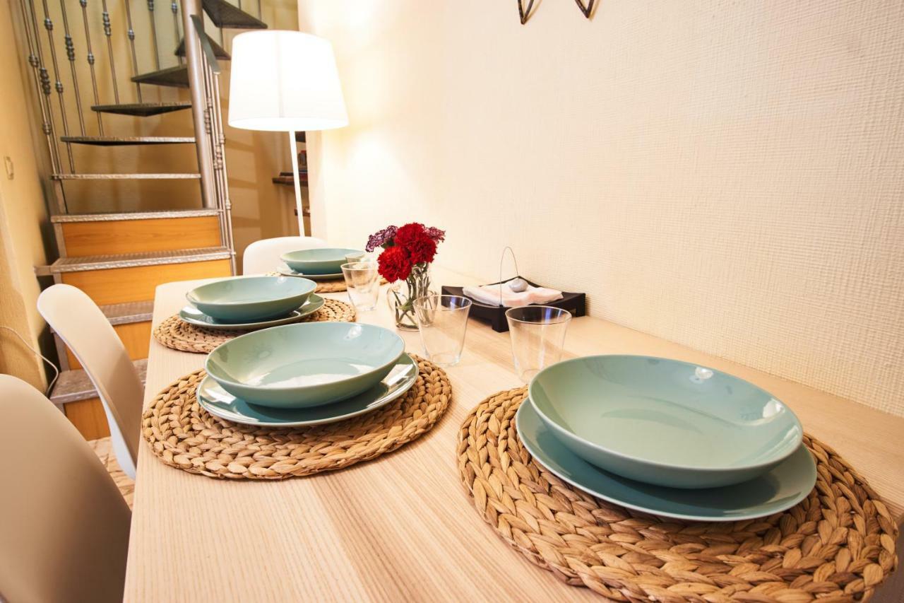 Escoberos Courtyard Duplex By Valcambre Apartment Seville Luaran gambar